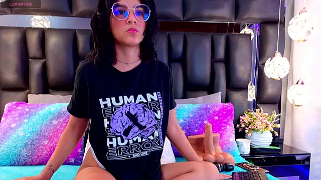 Iris Ross  online show from January 2025 07:15:01 PM