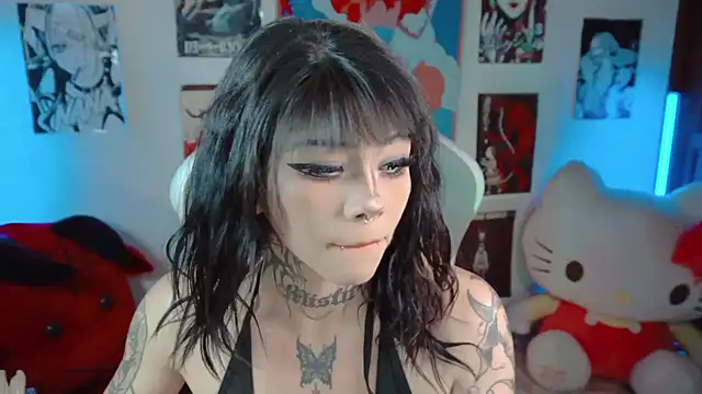 Deadly Doll online show from September 2025 08:36:02 PM