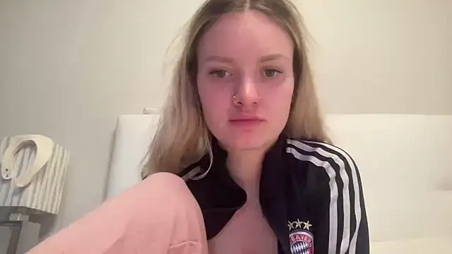 mariemelissah online show from February 2025 10:12:01 AM