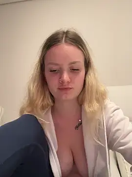 mariemelissah online show from February 2025 04:10:01 PM