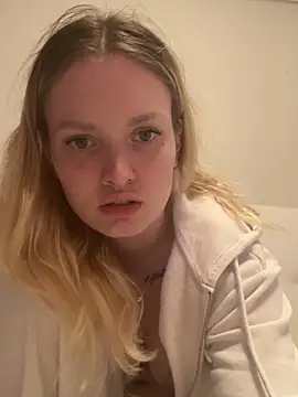 mariemelissah online show from March 2025 04:10:01 PM