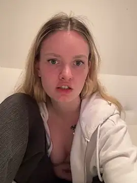 mariemelissah online show from March 2025 03:16:02 PM