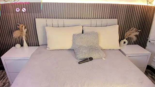 SHANONCLARK online show from October 2025 07:14:02 PM