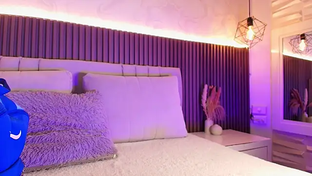 SHANONCLARK online show from January 2026 07:15:01 PM