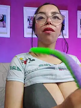 Snapshot of valentina_swallow chatting on March 2026 05:02:01 AM valentina swallow online show from March 2026 05:02:01 AM