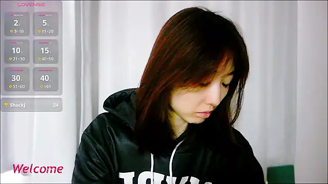 Love me Eri  online show from October 2025 12:16:02 AM