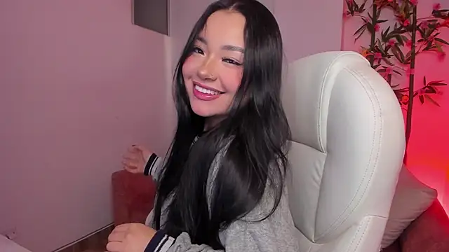 Lulu Sakura  online show from February 2025 07:11:01 AM