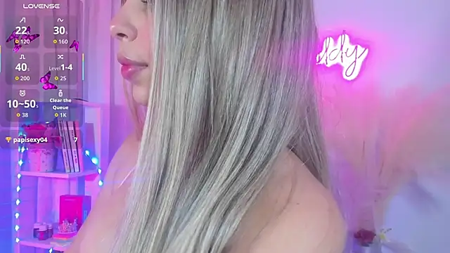 crisbell lopez online show from November 2025 12:43:01 AM