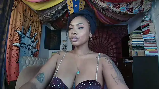 ElizaGrey  online show from May 2026 11:57:01 PM