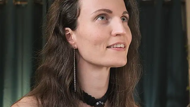 yulladao online show from April 2026 04:11:02 PM