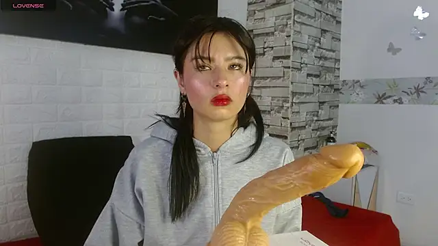 Snapshot of renata_allen chatting on December 2024 04:47:02 PM renata allen online show from December 2024 04:47:02 PM