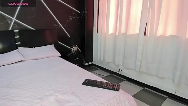  valeriiee  online show from January 2025 12:20:01 PM