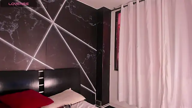  valeriiee  online show from February 2025 10:21:01 PM