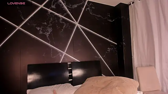  valeriiee  online show from February 2025 10:36:01 PM