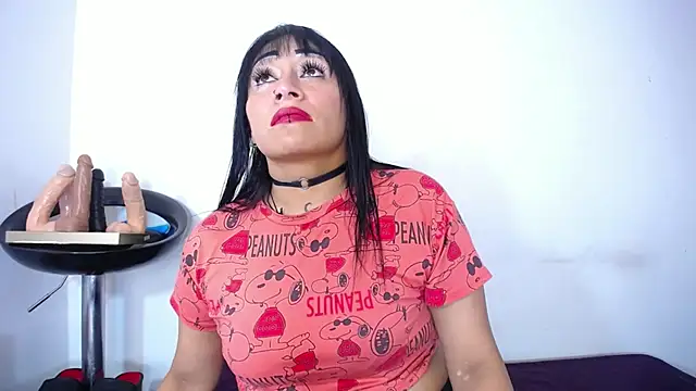 luna sofia69 online show from February 2025 01:50:01 PM