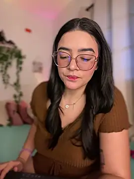 Lia flowers online show from January 2025 11:06:02 PM