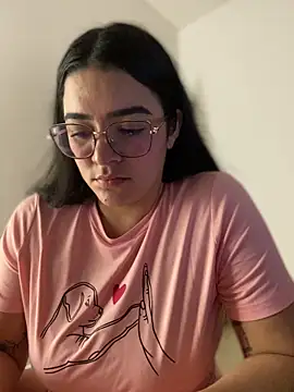 Lia flowers online show from January 2025 04:41:02 AM