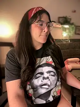 Lia flowers online show from September 2025 12:13:02 AM