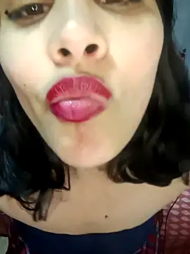 Snapshot of Sandy_hot2000 chatting on July 2026 10:23:01 PM Sandy hot2000 online show from July 2026 10:23:01 PM
