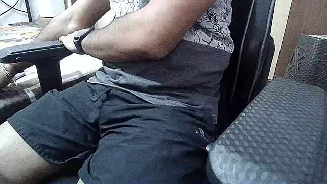 Snapshot of insanefreak69 chatting on January 2025 09:30:02 AM insanefreak69 online show from January 2025 09:30:02 AM