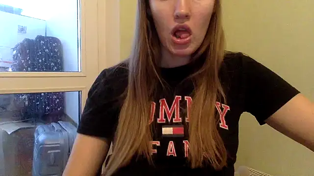 Snapshot of vanessa4you chatting on January 2025 05:32:02 AM vanessa4you online show from January 2025 05:32:02 AM