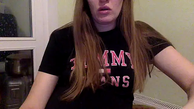 Snapshot of vanessa4you chatting on February 2025 03:42:01 AM vanessa4you online show from February 2025 03:42:01 AM