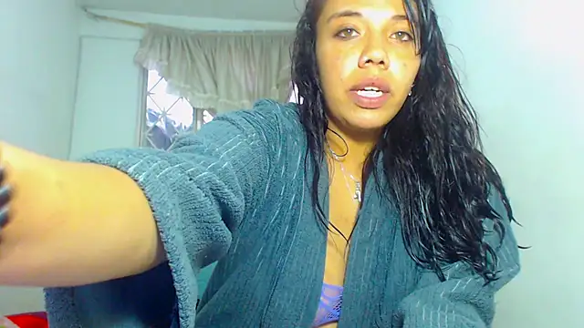 AmaraRoberts420 online show from March 2025 09:38:02 PM