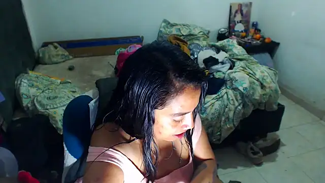 AmaraRoberts420 online show from October 2025 02:08:01 AM