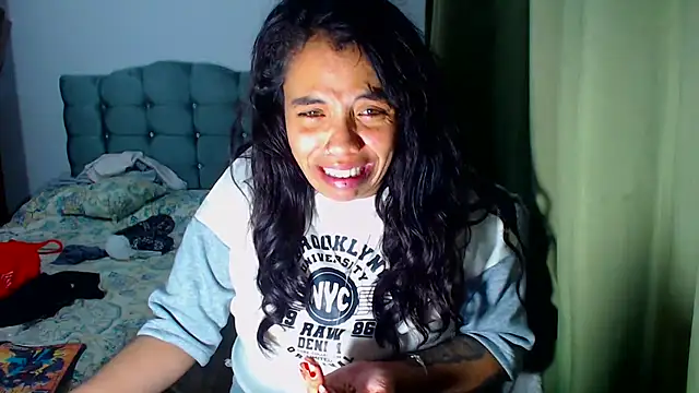 AmaraRoberts420 online show from February 2026 02:07:03 AM