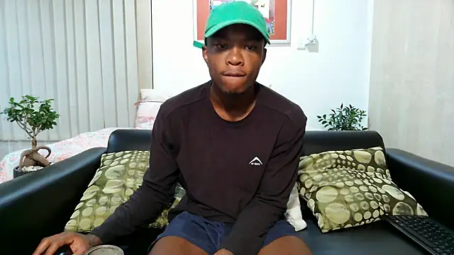 Snapshot of iCrushYenu chatting on January 2025 11:41:01 PM iCrushYenu online show from January 2025 11:41:01 PM