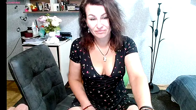 BeatriksS online show from June 2026 06:40:01 PM