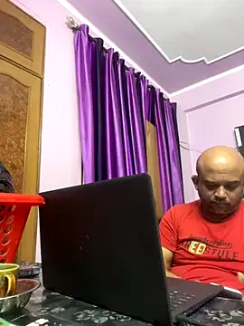 Dick 6inches online show from October 2025 01:42:02 PM