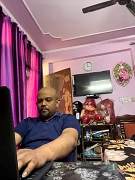 Dick 6inches online show from November 2025 09:28:02 AM