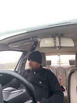 Dick 6inches online show from December 2025 03:00:01 AM