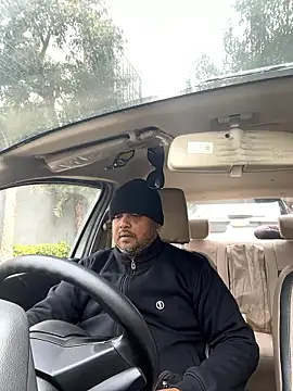 Dick 6inches online show from January 2026 04:15:01 AM