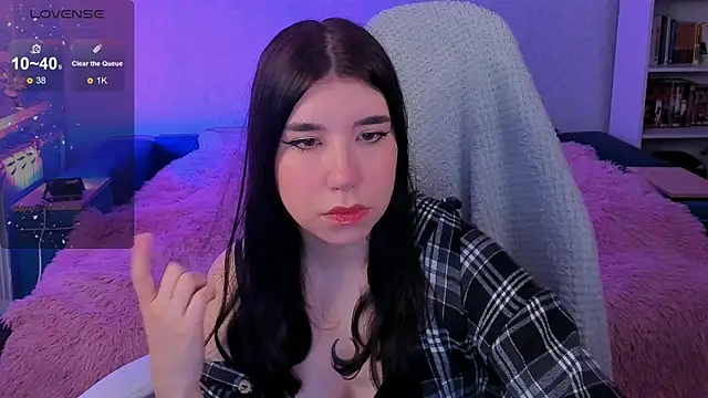Snapshot of kellyharris chatting on December 2024 03:37:02 PM kellyharris online show from December 2024 03:37:02 PM