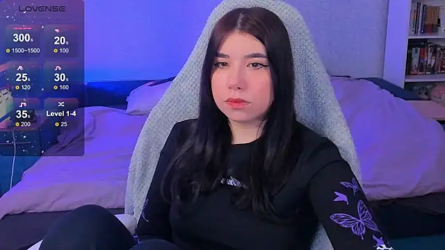 Snapshot of kellyharris chatting on January 2025 01:43:01 PM kellyharris online show from January 2025 01:43:01 PM