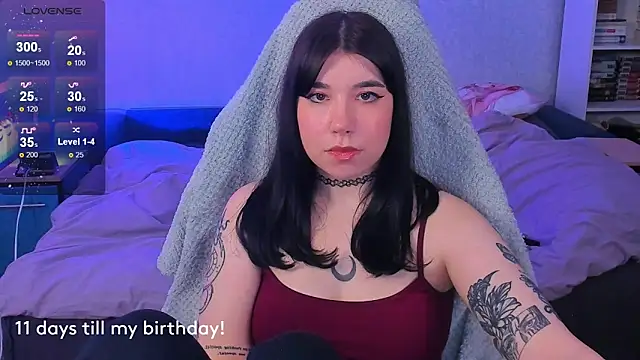 Snapshot of kellyharris chatting on February 2025 04:04:01 PM kellyharris online show from February 2025 04:04:01 PM