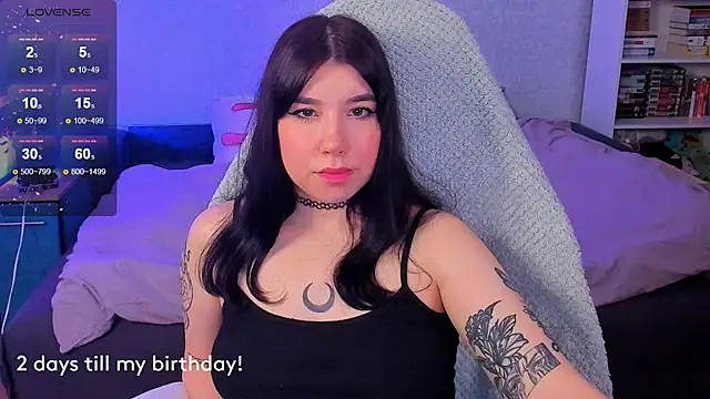Snapshot of kellyharris chatting on February 2025 04:35:02 PM kellyharris online show from February 2025 04:35:02 PM