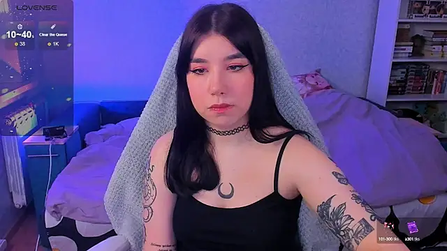 Snapshot of kellyharris chatting on March 2025 02:11:02 PM kellyharris online show from March 2025 02:11:02 PM
