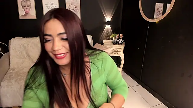 silvia lane online show from January 2025 07:22:01 AM