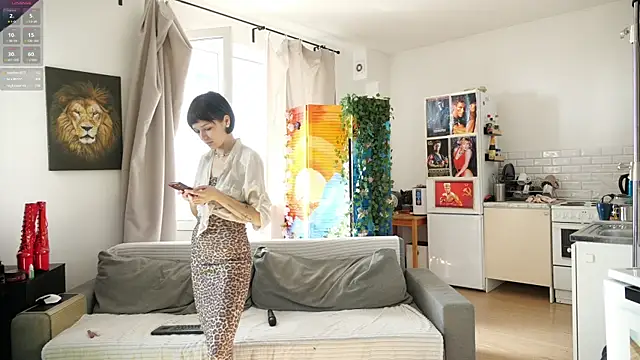 VivianLy  online show from April 2026 11:11:01 AM