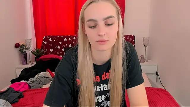 OliviaKisss online show from December 2024 12:40:02 PM