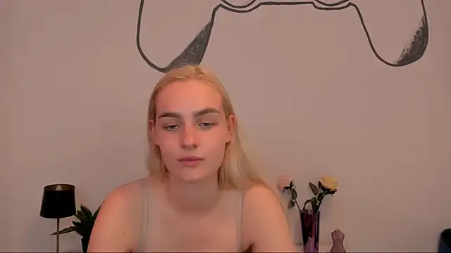 OliviaKisss online show from September 2025 07:25:01 PM