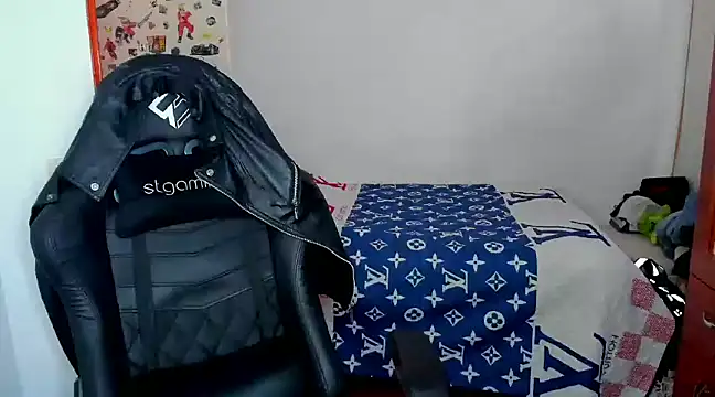 Tommy Bred online show from February 2025 04:32:02 PM