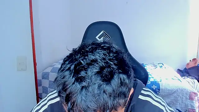 Tommy Bred online show from February 2026 07:12:01 PM