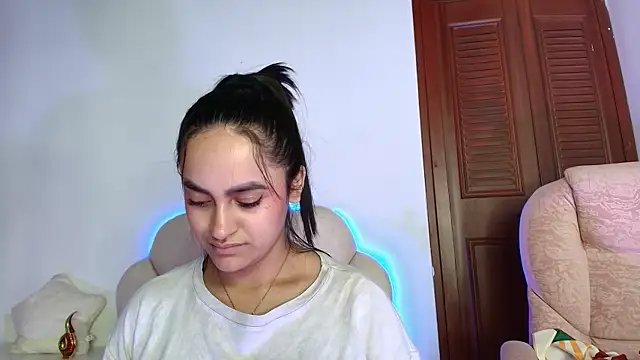 Snapshot of VICTORIABLACK_@xh chatting on January 2025 02:49:02 AM VICTORIABLACK xh online show from January 2025 02:49:02 AM
