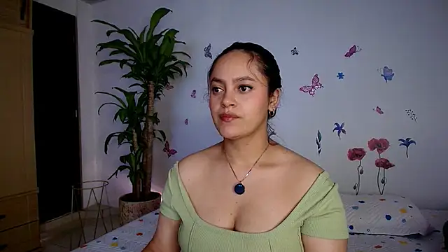 VICTORIABLACK xh online show from April 2026 07:25:01 PM