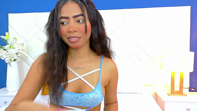 Tyra Kane online show from September 2025 04:45:01 AM