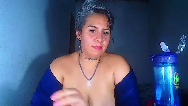 Snapshot of Yessi_rousse chatting on July 2026 01:58:33 AM Yessi rousse online show from July 2026 01:58:33 AM